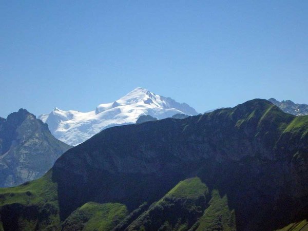 P8250058-comp-Mont-Blanc.jpg